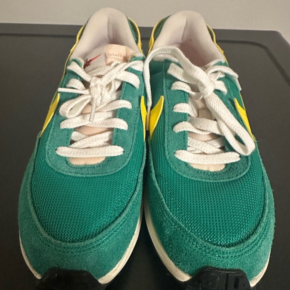 Wmns waffle debut vintage “stadium green” sneakers - Picture 3 of 5